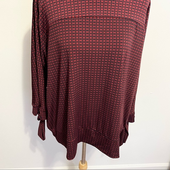 ➕ The Limited Burgundy Black Print Boatneck Blouse Womens Plus Size 2X - Picture 3 of 10